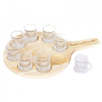 Schnapsrunde mit Schnapsgläser